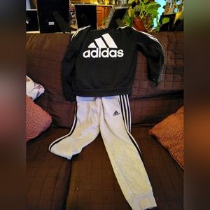 Addidas boys size 8 sweat suit